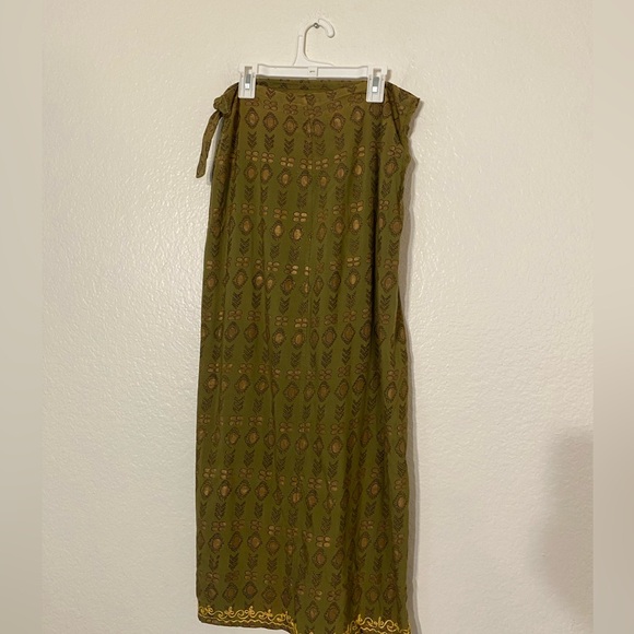Simply Heritage Green Wrap Skirt with Embroidery Detail - Picture 5 of 8